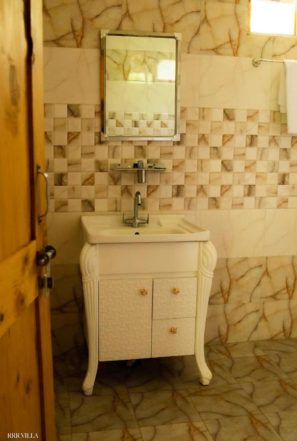 Banjār Rrr Villa מראה חיצוני תמונה